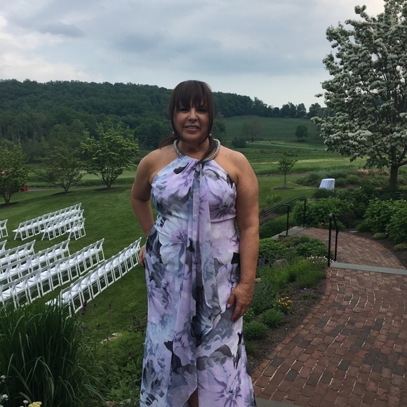 Meet your Posher, Lorraine - Picture 4 of 5